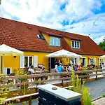 Skovly Hotel 3*