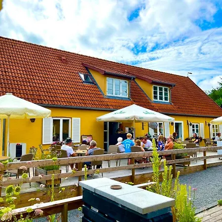 Skovly Hotel 3*