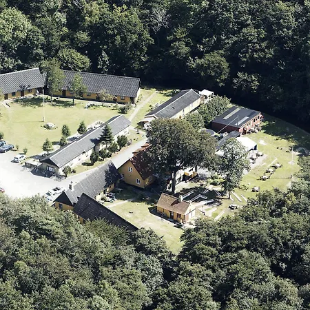 Hotel Skovly Rønne