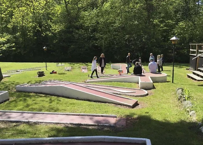 스코블리 호텔 론네