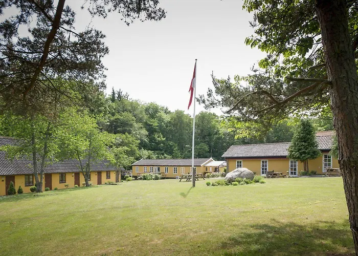 스코블리 호텔 론네