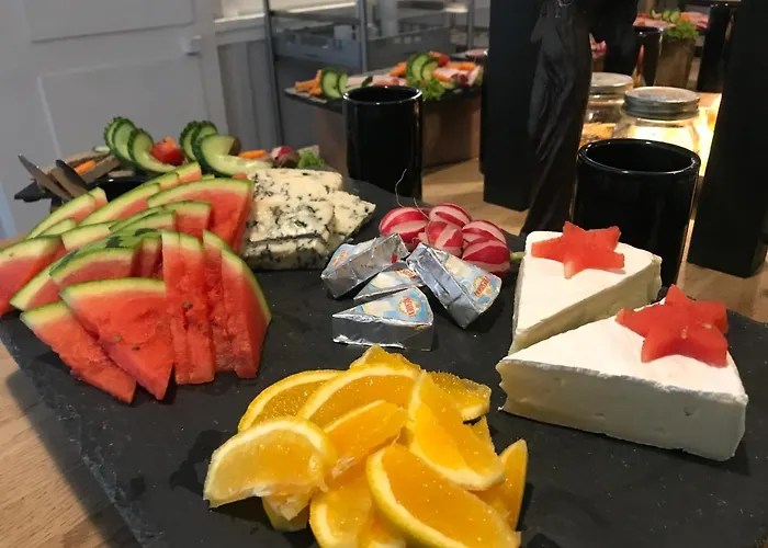 스코블리 3* 론네