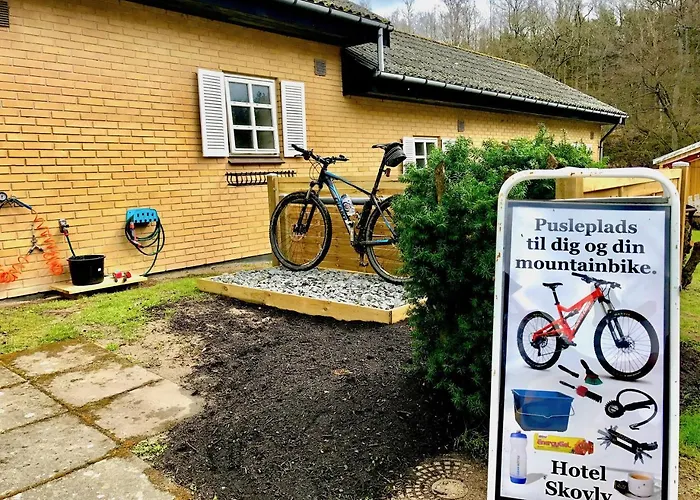 스코블리 호텔 론네